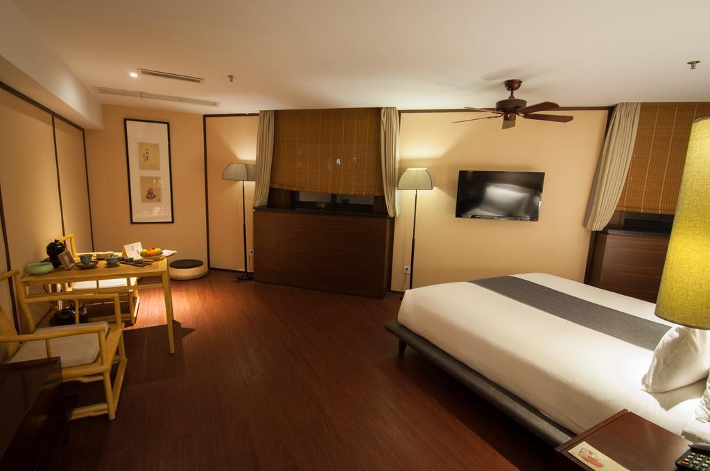 The Hotel Zen Urban Resort Чънду Екстериор снимка